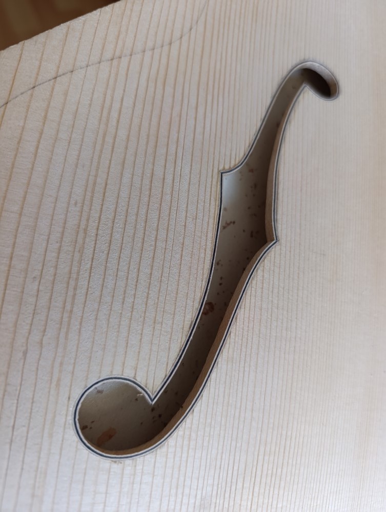 Fabrication_en_cours_Guitare_Archtop_ Guitare_jazz_17_pouces_D.Simon_Luthier_Archtop_guitare_scultée_mains_vernis_gomme_laque Fabrication_en_cours_Guitare_Archtop_17_pouces_D.Simon_Luthier_Archtop_guitare_scultée_mains_vernis_gomme_laque Fabrication_en_cours_Guitare_Archtop_ Guitare_jazz_17_pouces_D.Simon_Luthier_Archtop_guitare_scultée_mains_vernis_gomme_laque Fabrication_en_cours_Guitare_Archtop_17_pouces_D.Simon_Luthier_Archtop_guitare_scultée_mains_vernis_gomme_laque